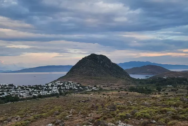 Aspat Kalesi (Strobilos)