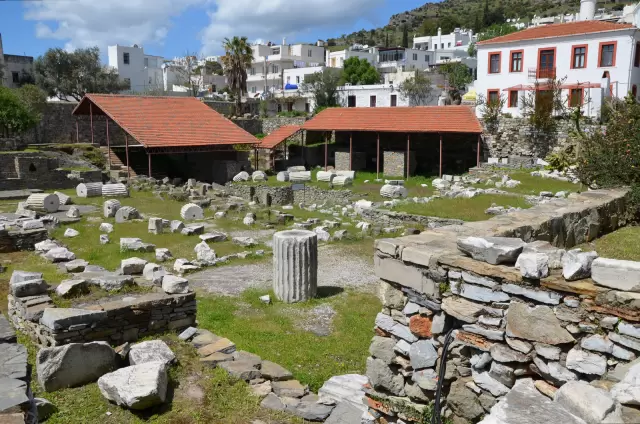Mausoleion (Halikarnas Mozolesi)